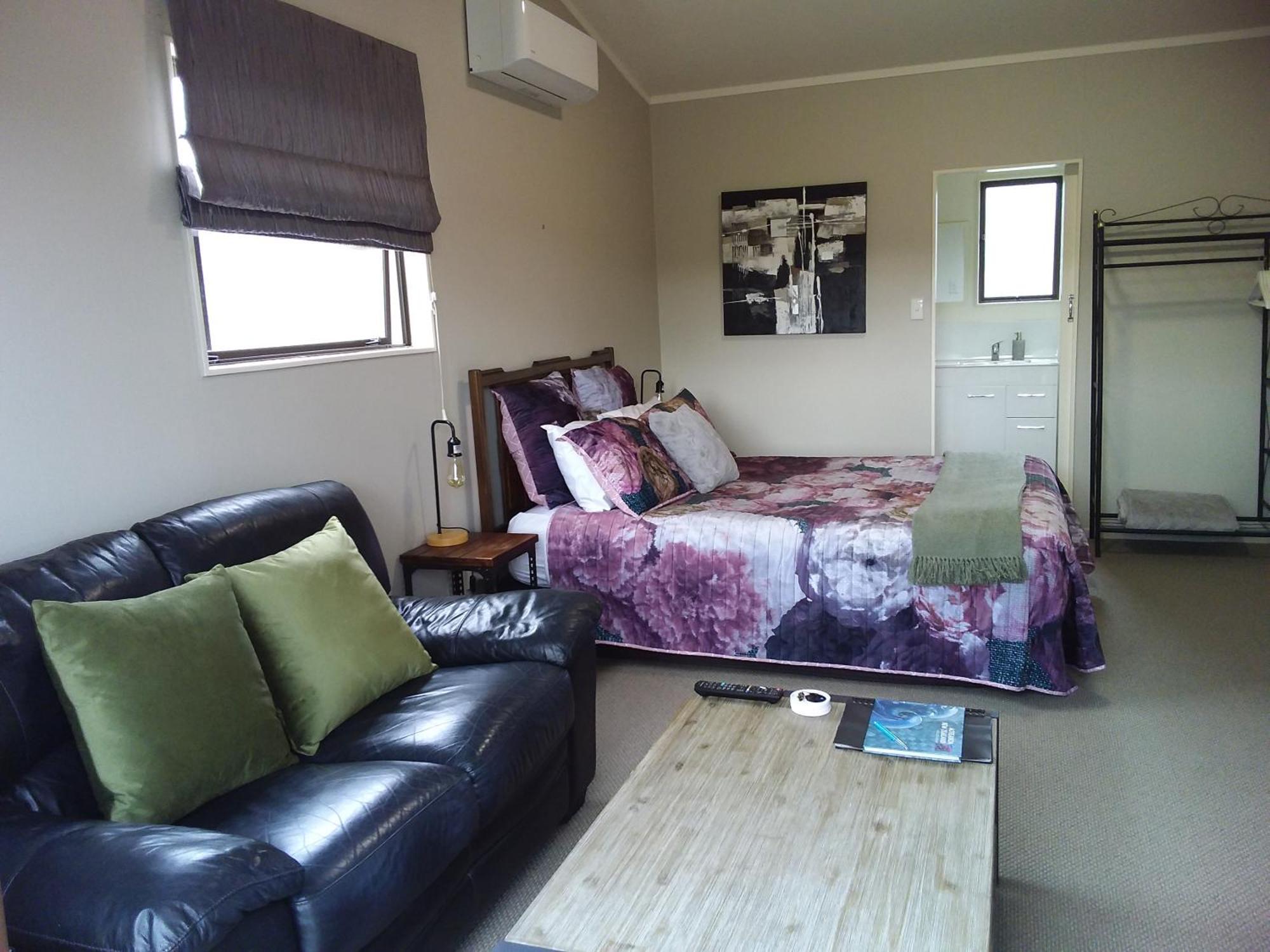 Chris And Dave'S B & B โอโตโรฮังกา ภายนอก รูปภาพ