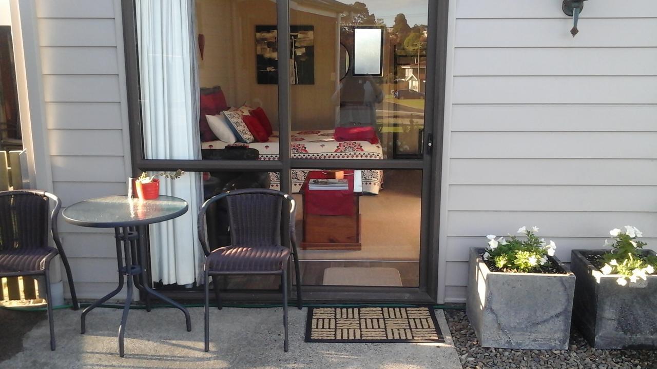 Chris And Dave'S B & B โอโตโรฮังกา ภายนอก รูปภาพ
