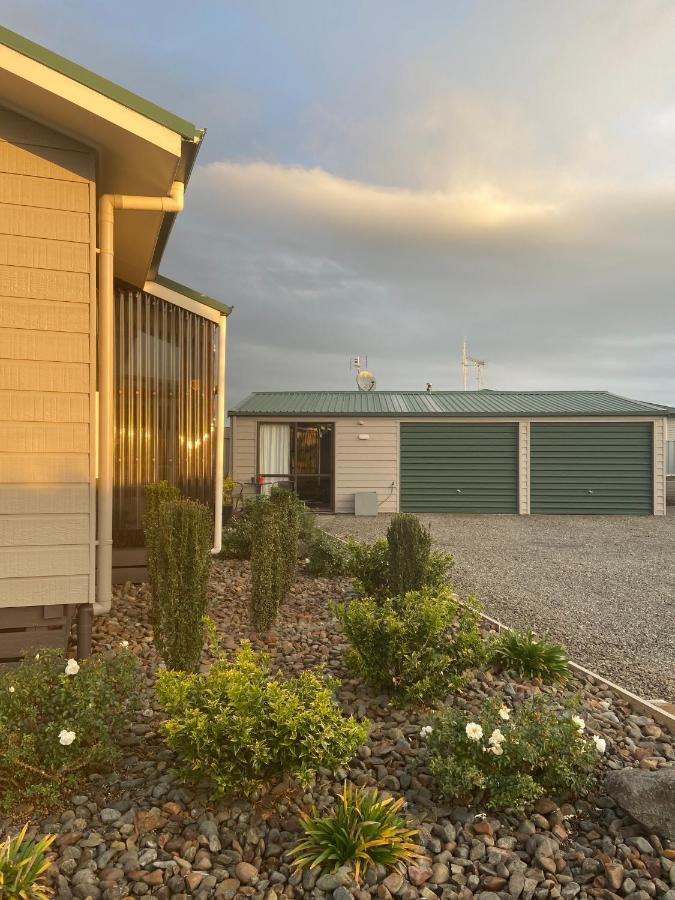 Chris And Dave'S B & B โอโตโรฮังกา ภายนอก รูปภาพ